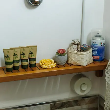 All'Ombra Del Cupolone Guest House-3